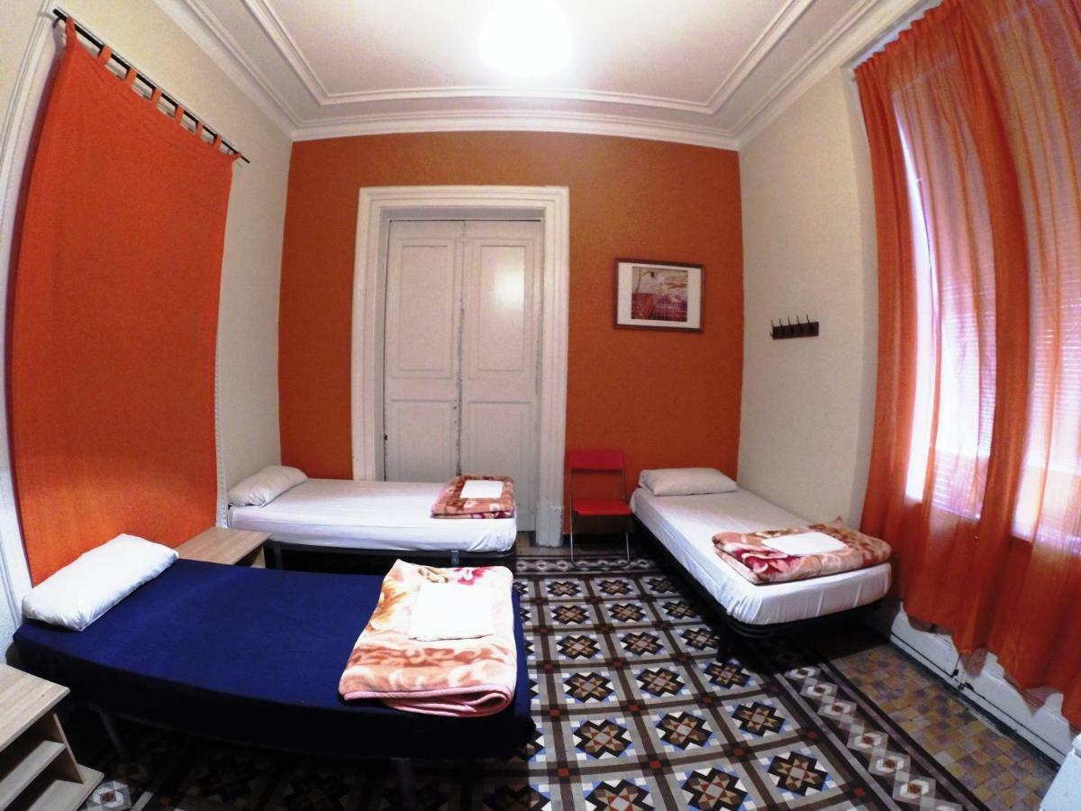 Sleeping Inn Barcelona Bagian luar foto