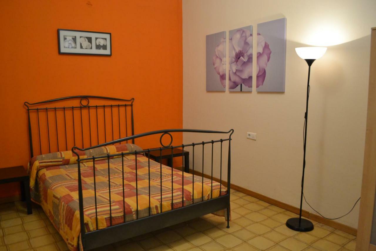Sleeping Inn Barcelona Bagian luar foto