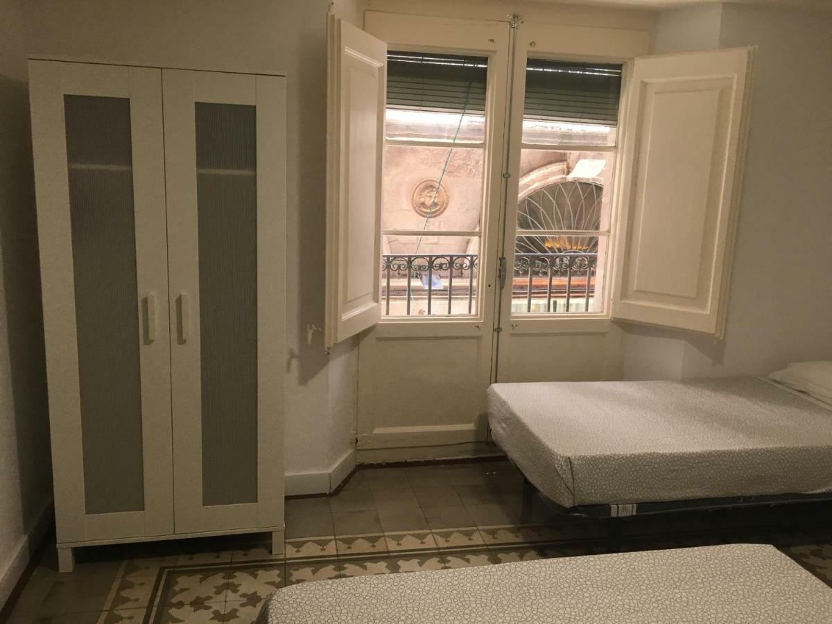 Sleeping Inn Barcelona Bagian luar foto