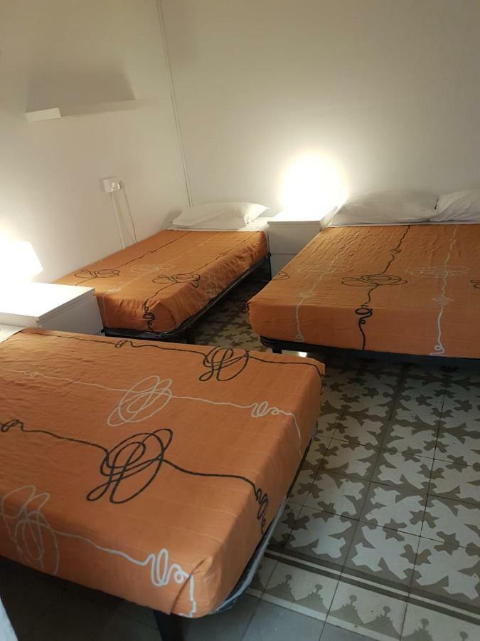 Sleeping Inn Barcelona Bagian luar foto