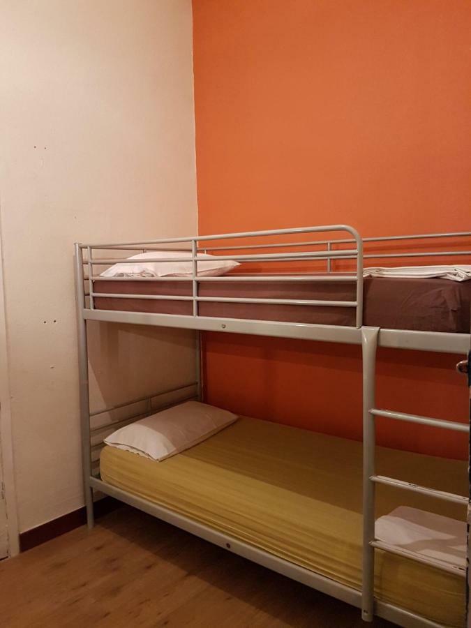 Sleeping Inn Barcelona Bagian luar foto