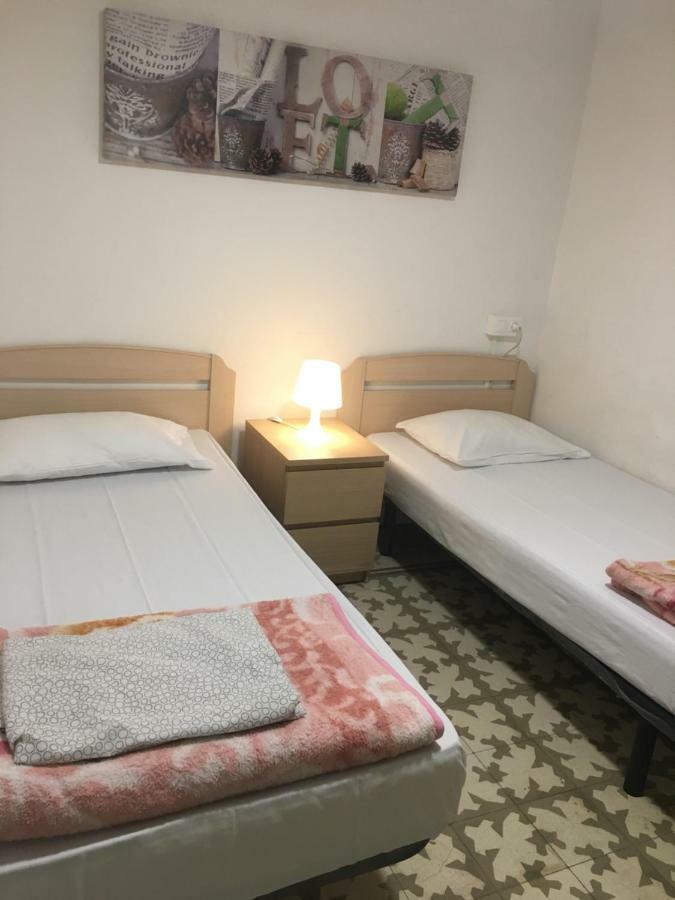 Sleeping Inn Barcelona Bagian luar foto